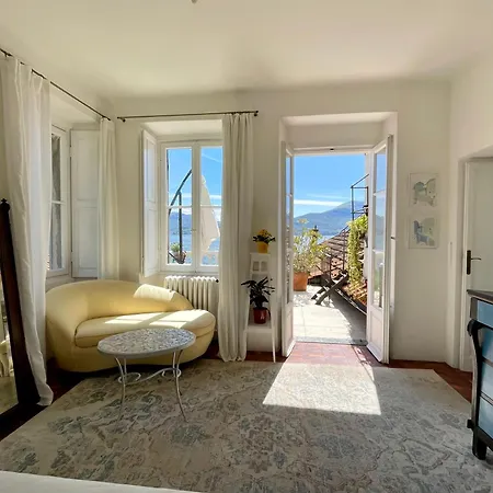 Lovenest: Romantic Overlooking The Apartmán Oggebbio