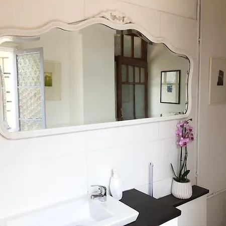 Apartmán Lovenest: Romantic Overlooking The *