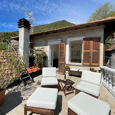 Daire Lovenest: Romantic Overlooking The