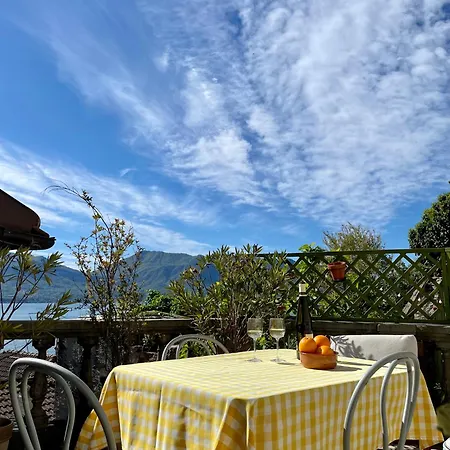 아파트 Lovenest: Romantic Overlooking The *