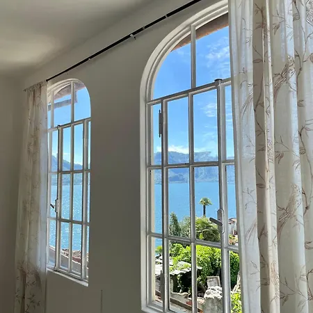 Lovenest: Romantic Overlooking The