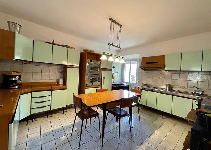 Lovenest: Romantic Overlooking The Daire *