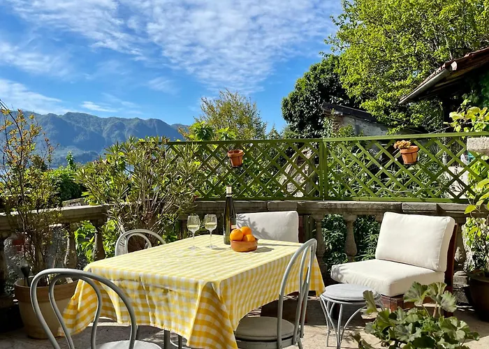 Apartment Lovenest: Romantic Overlooking The *