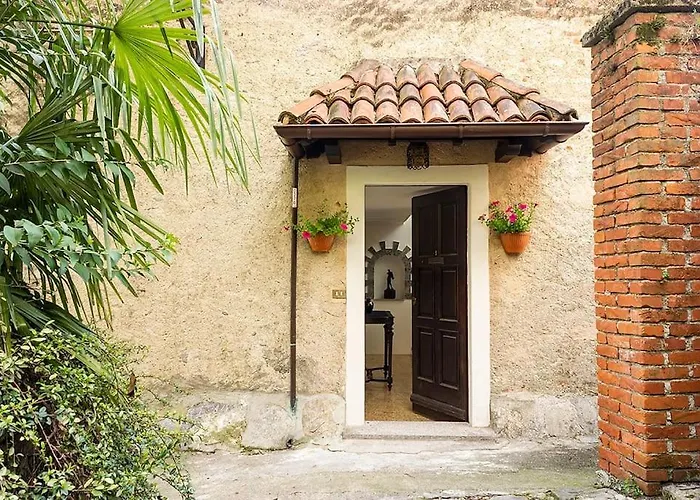 Lovenest: Romantic Overlooking The *