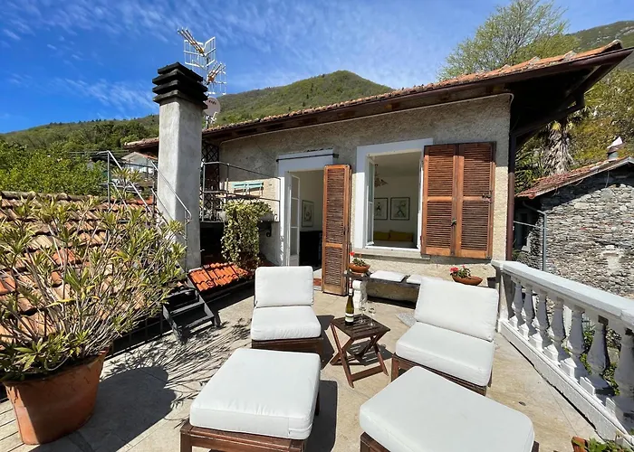 아파트 Lovenest: Romantic Overlooking The