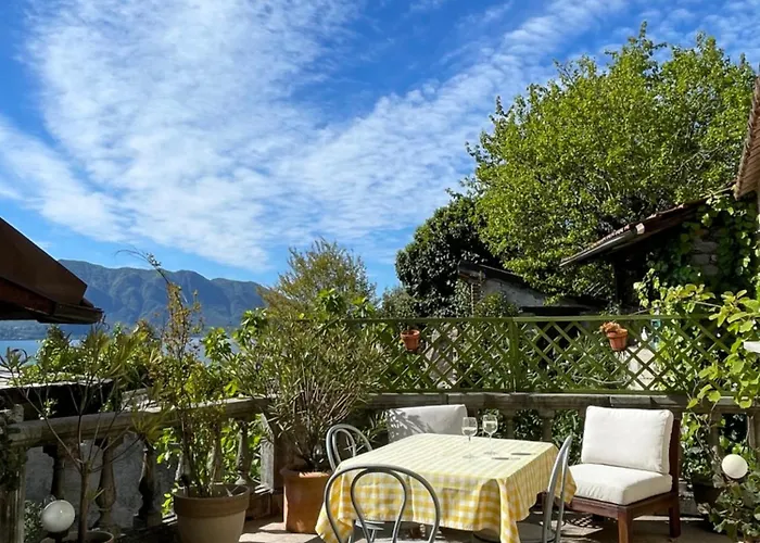 Lovenest: Romantic Overlooking The * Oggebbio