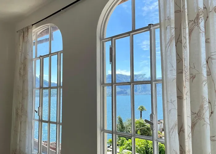 Lovenest: Romantic Overlooking The