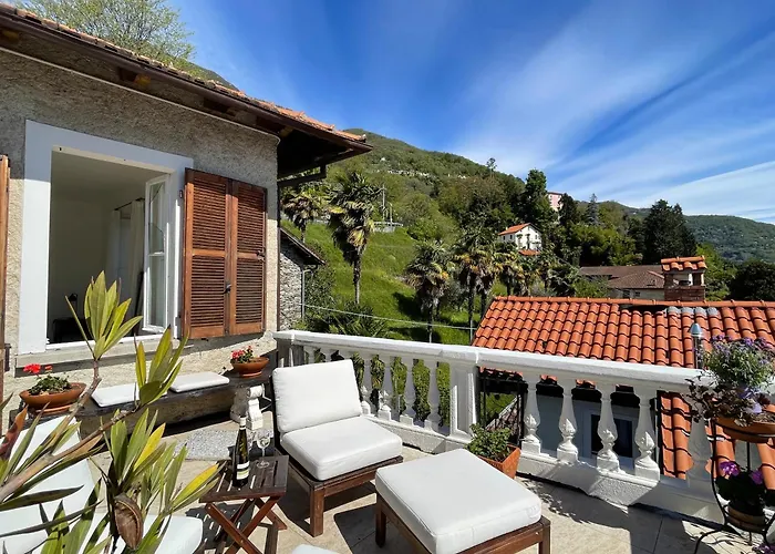 Daire Lovenest: Romantic Overlooking The